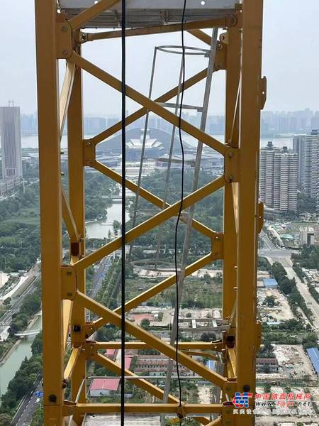 武汉市出售转让二手不详小时2021年徐工XGT600-25S塔式起重机