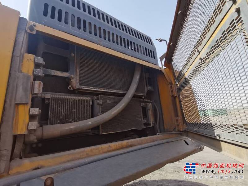 乌海市出售转让二手不详小时2018年徐工XE490D挖掘机