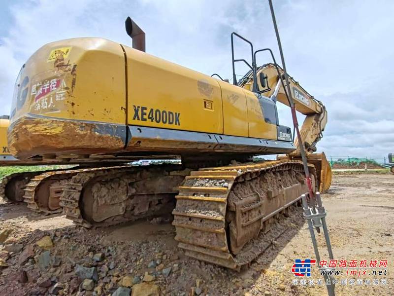 钦州市出售转让二手不详小时2021年徐工XE400DK挖掘机