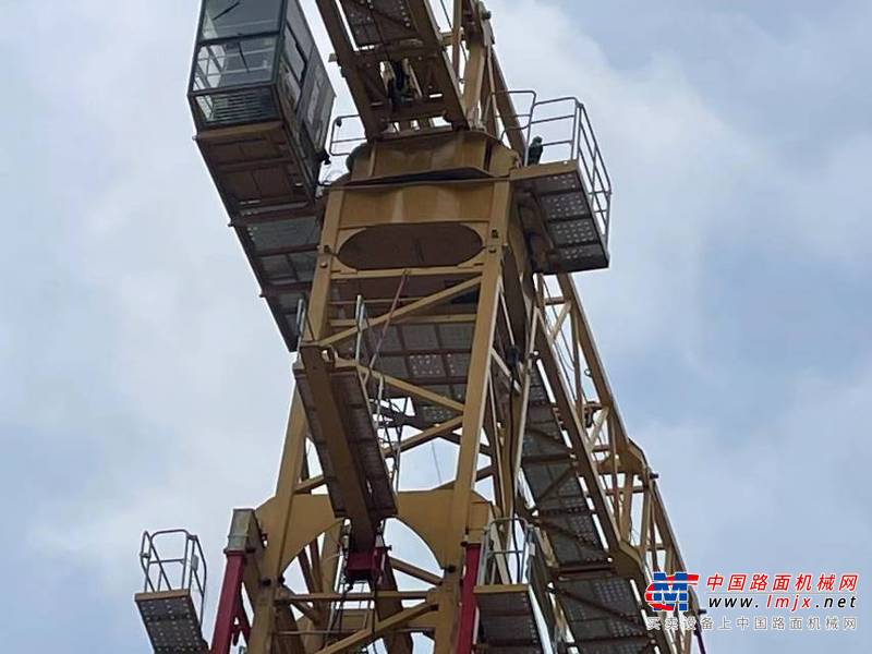 武汉市出售转让二手不详小时2021年徐工XGT600-25S塔式起重机