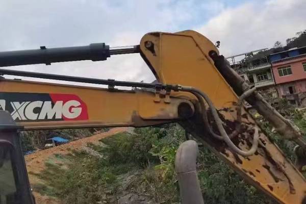 南宁市出售转让二手不详小时2019年徐工XE400DK挖掘机