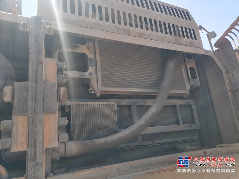 乌海市出售转让二手不详小时2018年徐工XE490D挖掘机