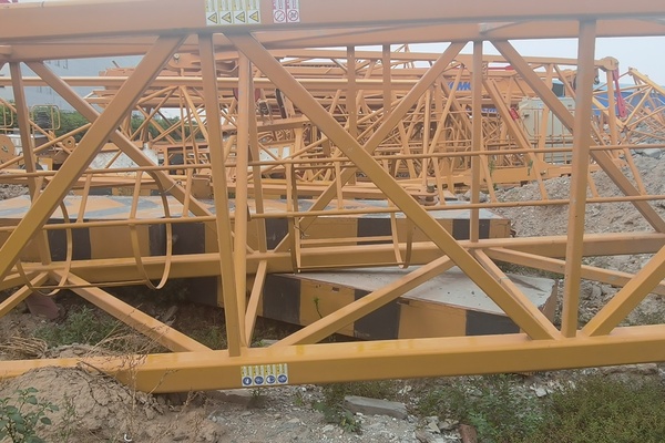 徐州市出售转让二手不详小时2021年徐工XGT6015A-8S塔式起重机