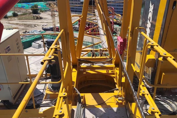 乌鲁木齐市出售转让二手不详小时2022年徐工XGT5610-6S1塔式起重机