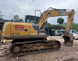 徐州市出售转让二手不详小时2021年徐工XE135D挖掘机