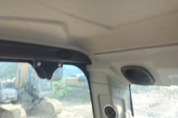 徐州市出售转让二手不详小时--年徐工XE600DK挖掘机