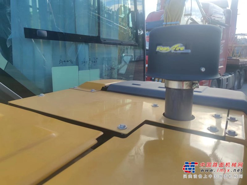 深圳市出售转让二手不详小时2024年徐工XE60G挖掘机