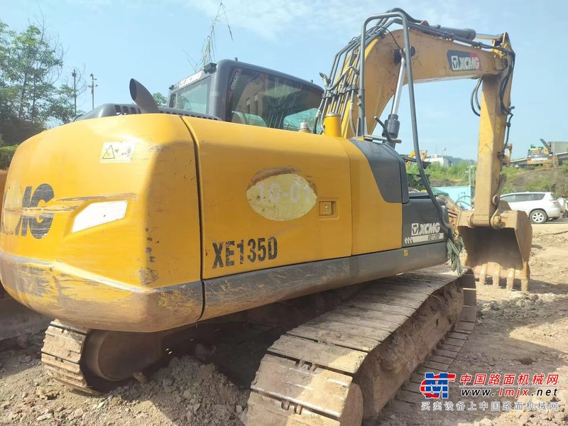 徐州市出售转让二手不详小时2021年徐工XE135D挖掘机
