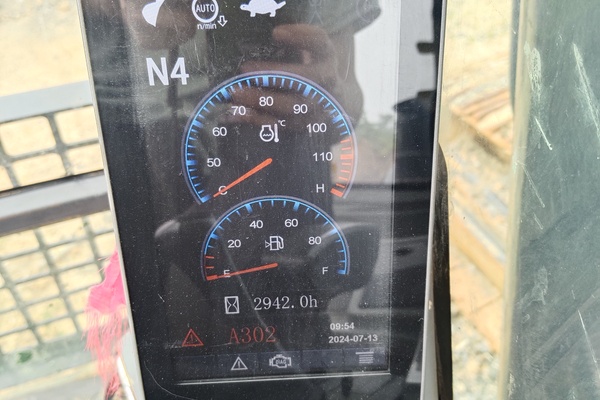 徐州市出售转让二手不详小时2020年徐工XE305D挖掘机