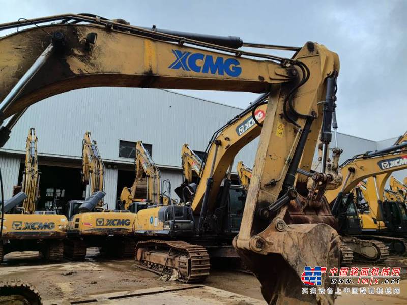 南宁市出售转让二手不详小时2018年徐工XE270DK挖掘机
