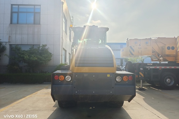 泰安市出售转让二手不详小时2022年徐工XS265H单钢轮压路机