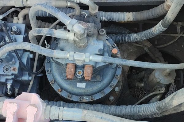 石家庄市出售转让二手不详小时2018年徐工XE490D挖掘机