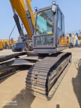 石家庄市出售转让二手不详小时2020年徐工XE305D挖掘机