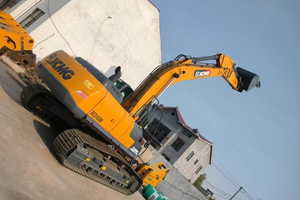 石家庄市出售转让二手不详小时2020年徐工XE245DK挖掘机