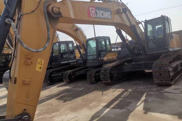 石家庄市出售转让二手不详小时2019年徐工XE470D挖掘机
