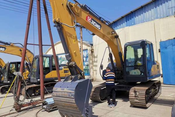 石家庄市出售转让二手不详小时2019年徐工XE155D挖掘机