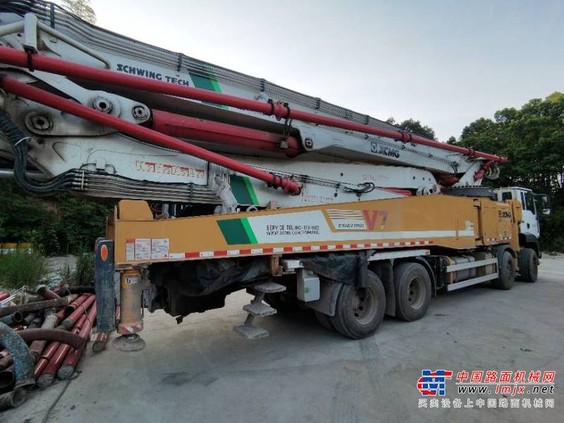 长沙市出售转让二手不详小时--年徐工HB62V泵车