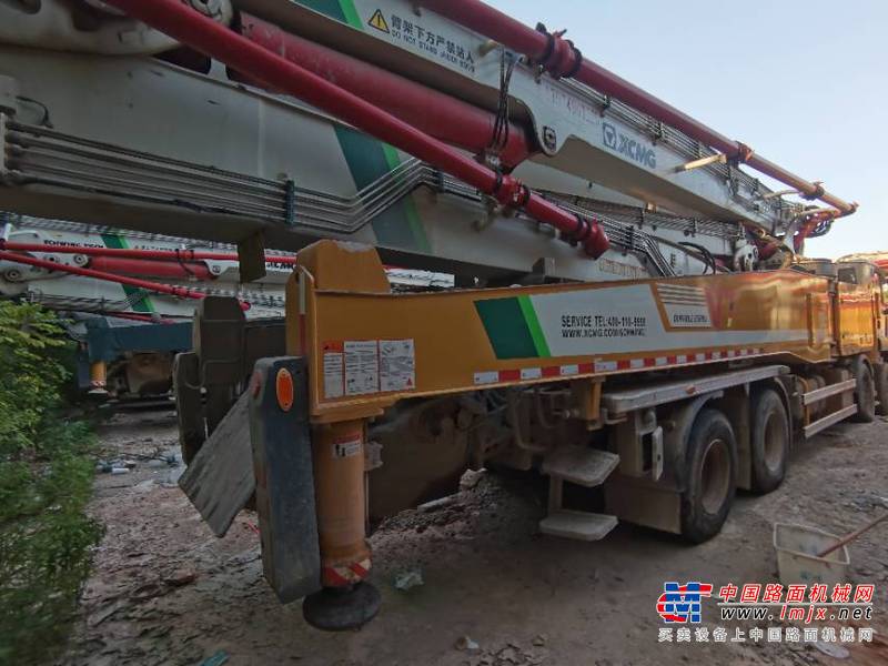 长沙市出售转让二手不详小时--年徐工HB58V泵车