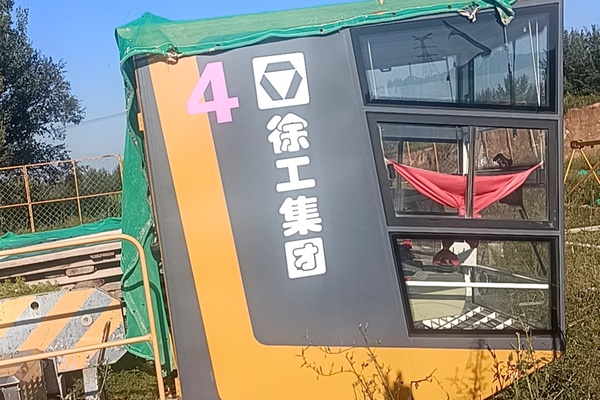 赤峰市出售转让二手不详小时2021年徐工XGT6015A-8S塔式起重机