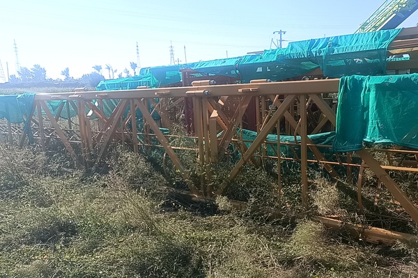 赤峰市出售转让二手不详小时2021年徐工XGT6015A-8S塔式起重机