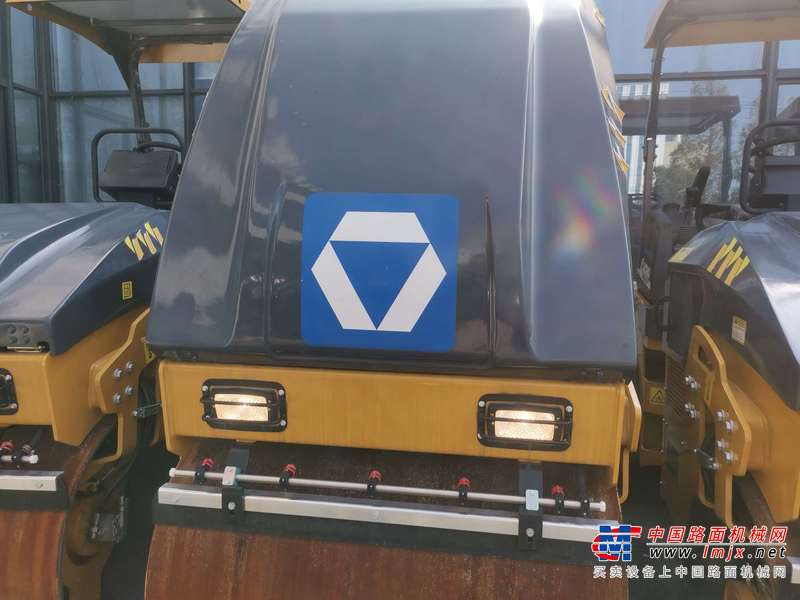 徐州市出售转让二手不详小时2021年徐工XMR403VT手扶压路机