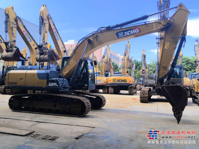 南宁市出售转让二手不详小时2021年徐工XE205DA挖掘机