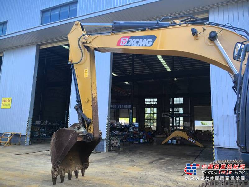 南宁市出售转让二手不详小时2021年徐工XE205DA挖掘机