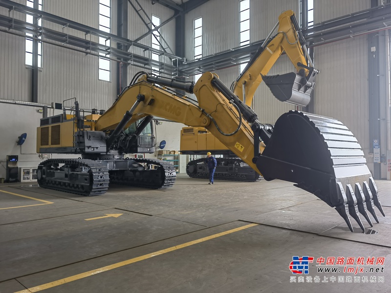 徐州市出售转让二手不详小时2019年徐工XE950D挖掘机