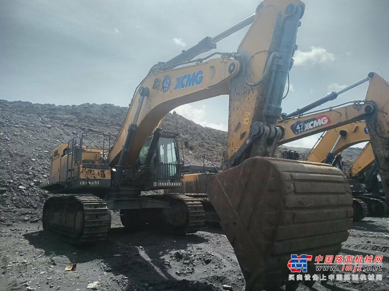 乌海市出售转让二手不详小时2021年徐工XE800D挖掘机