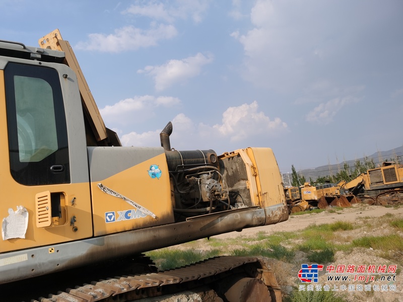 徐州市出售转让二手不详小时2014年徐工XE470C挖掘机