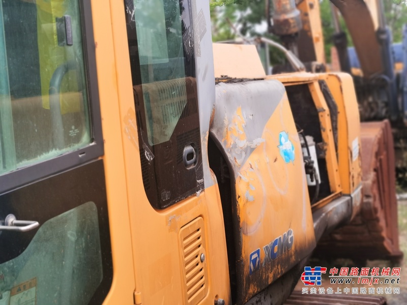 徐州市出售转让二手不详小时2015年徐工XE470C挖掘机