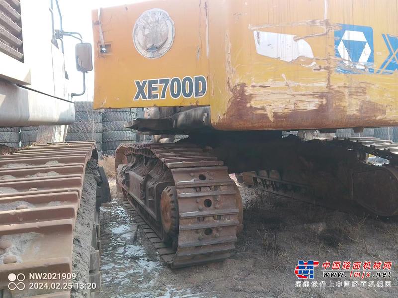 乌海市出售转让二手不详小时2016年徐工XE700D挖掘机