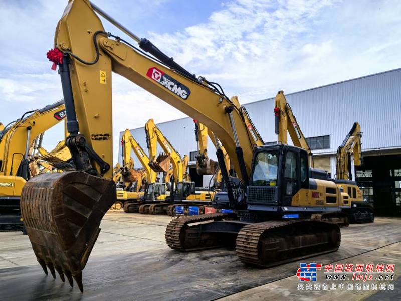 南宁市出售转让二手不详小时2021年徐工XE335DK挖掘机