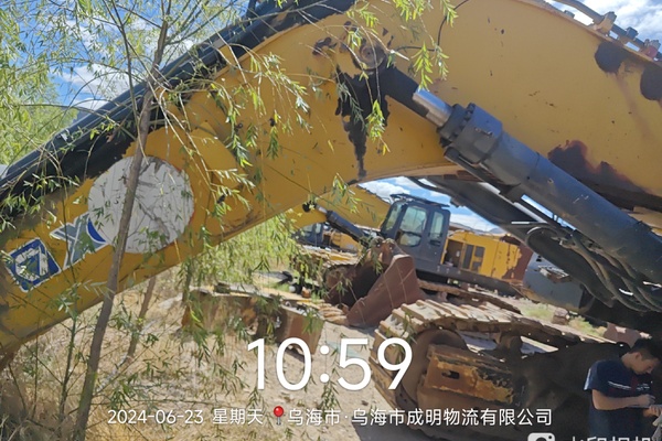 乌海市出售转让二手不详小时2016年徐工XE900C挖掘机
