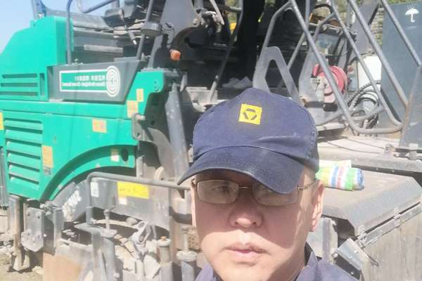 徐州市出售转让二手不详小时2018年徐工RP903S沥青摊铺机