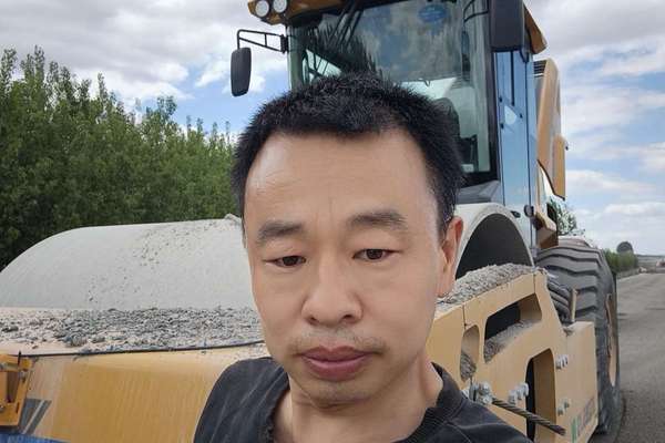 徐州市出售转让二手不详小时2022年徐工XS265JSIV单钢轮压路机