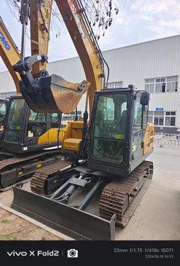 徐州市出售转让二手不详小时2022年徐工XE135挖掘机