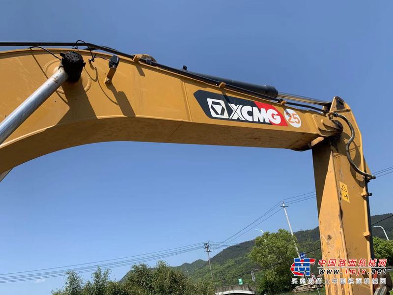徐州市出售转让二手不详小时2021年徐工XE245DK挖掘机