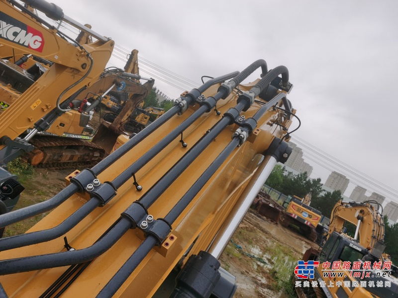 徐州市出售转让二手不详小时2019年徐工XE490DK挖掘机