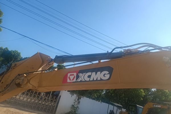 南京市出售转让二手不详小时2022年徐工XE200DA挖掘机