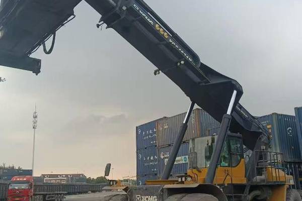 徐州市出售转让二手不详小时2021年徐工XCS4531K港口轮胎式起重机