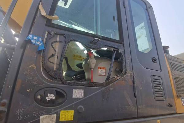 徐州市出售转让二手不详小时2016年徐工XE500HB挖掘机