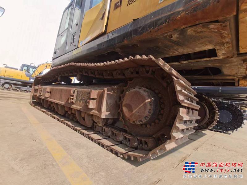 徐州市出售转让二手不详小时2015年徐工XE500DH挖掘机