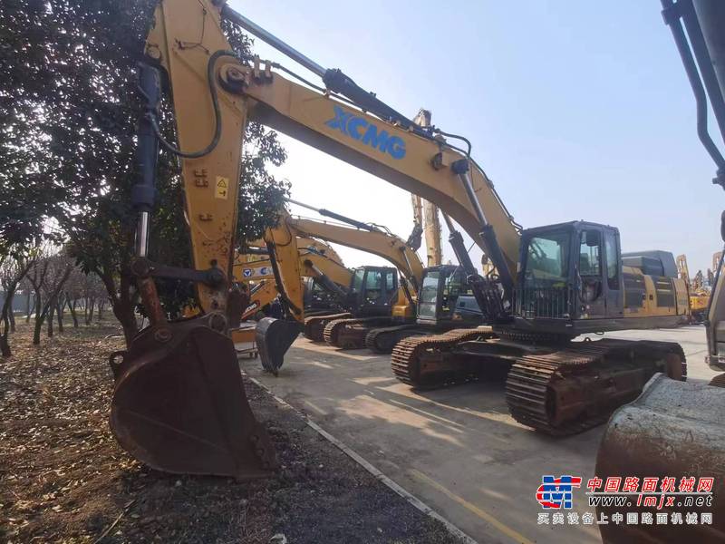 徐州市出售转让二手不详小时2016年徐工XE500HB挖掘机