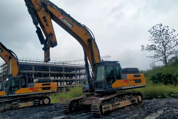徐州市出售转让二手不详小时2021年徐工XE550DK挖掘机