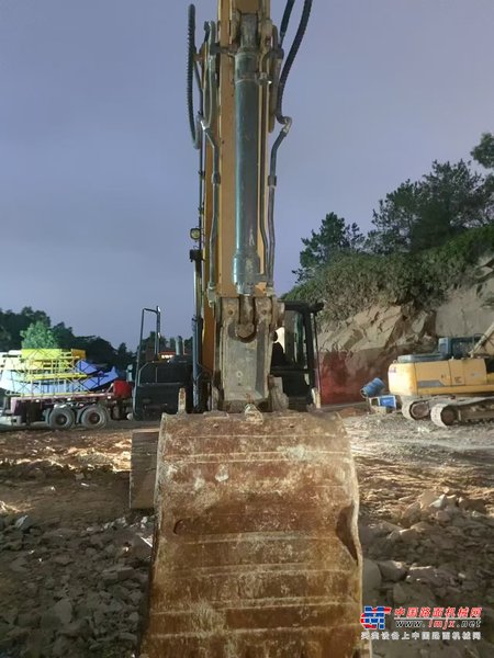 徐州市出售转让二手不详小时2021年徐工XE200DA挖掘机