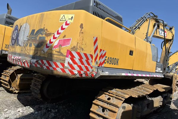 徐州市出售转让二手不详小时2019年徐工XE490DK挖掘机