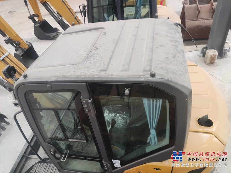 徐州市出售转让二手不详小时2022年徐工XE60GA挖掘机