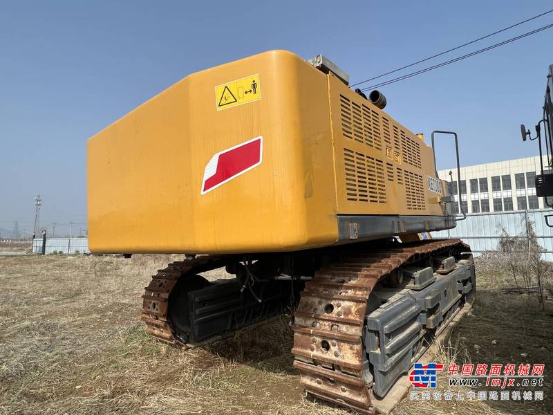 徐州市出售转让二手不详小时2017年徐工XE700D挖掘机