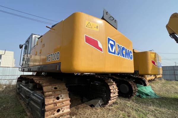 徐州市出售转让二手不详小时2017年徐工XE700D挖掘机